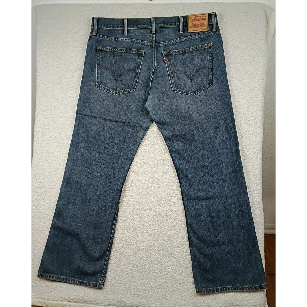 Levis bootcut casual